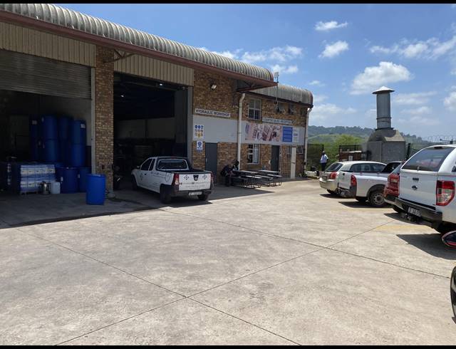 387M² MINI FACTORY TO LET IN WESTMEAD